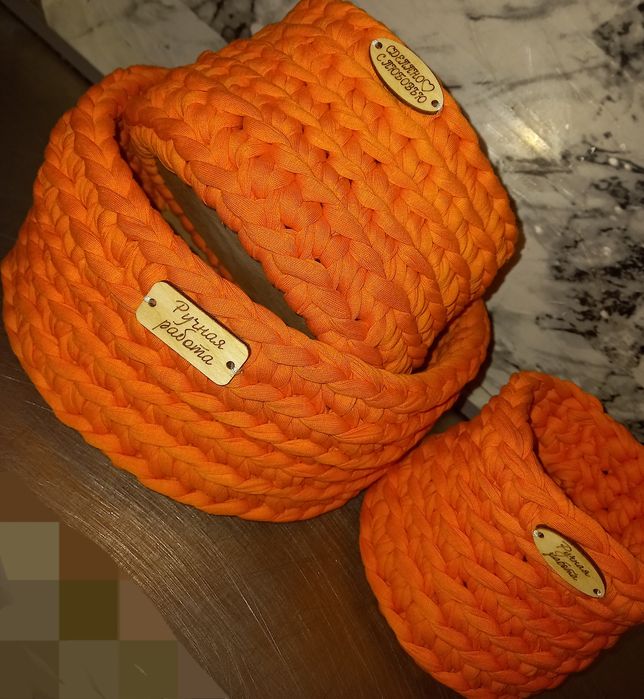 Продам вязанные корзины.