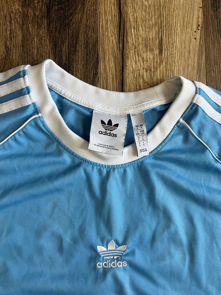 Adidas Originals size L