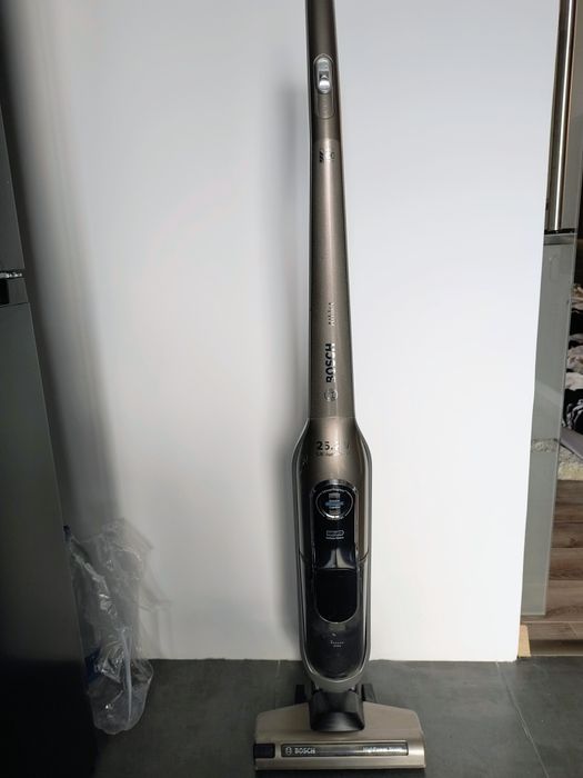 Aspirator vertical Bosch