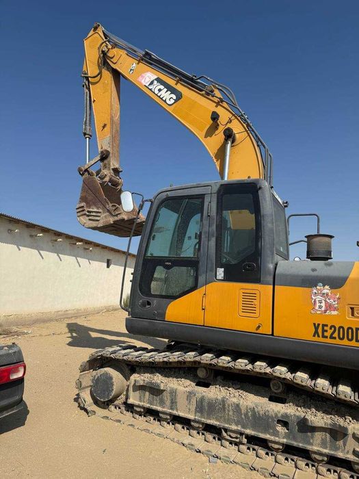 Гусеничный экскаватор XCMG 135 kW ИШЛАБ ЧИКАРИЛГАН ЙИЛИ 2023