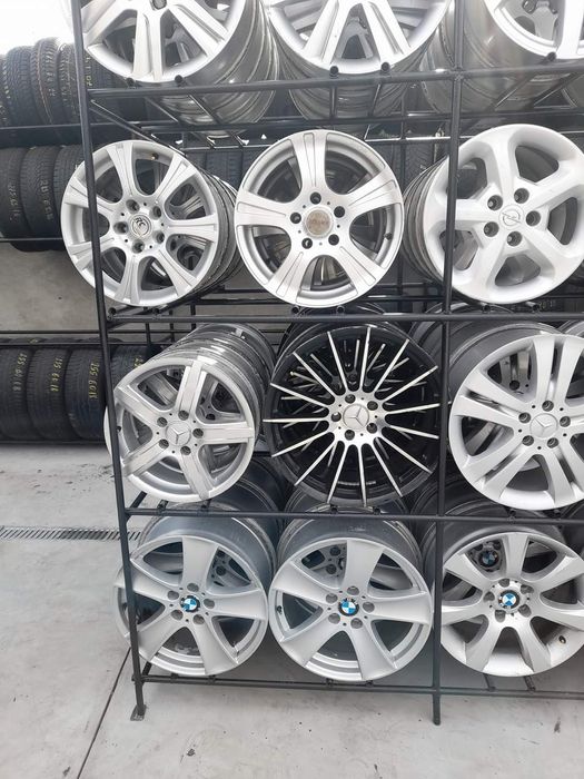 Vand jante aliaj  toate mărimile .