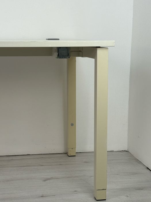 Бюро регулируем със шестотрам за офис и домашен кабинет  обзавеждане