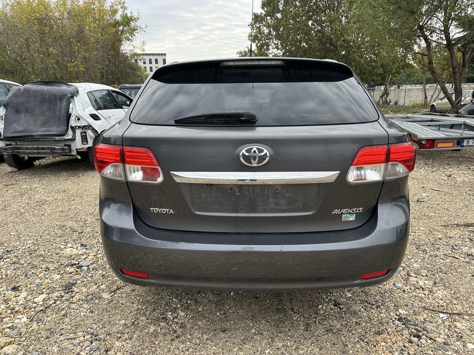 Тойота Аветсис Т27 2.2dcat,Autom,Led,Xenon,Navigation,Камера!
