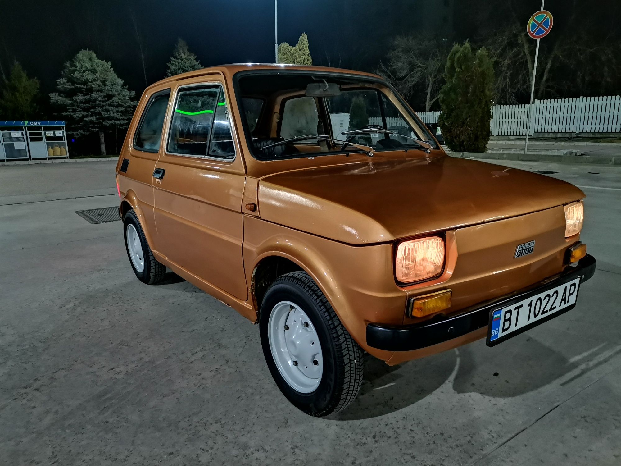 Ретро автомобил Polski Fiat 126p 1981г. Под наем