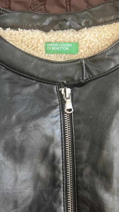 Ново детско кожено яке на beneton