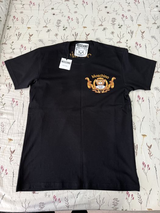 Vand tricou Moschino