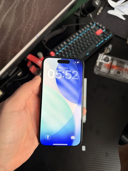 Iphone 15 Black / 128Gb