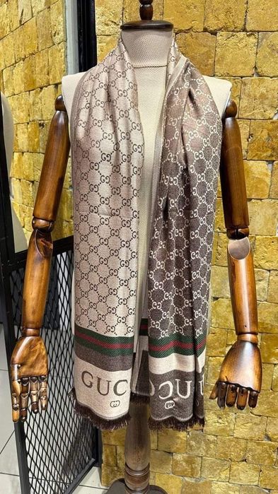 Esarfe/saluri unisex, două fețe,saculet, etichetă