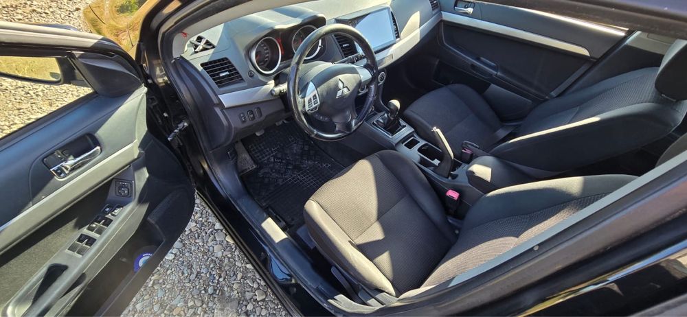 Mitsubishi Lancer 1.5 benzina