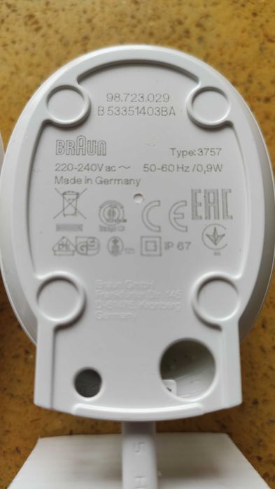 Продавам оригинално зарядно за четка за зъби Braun Oral-B