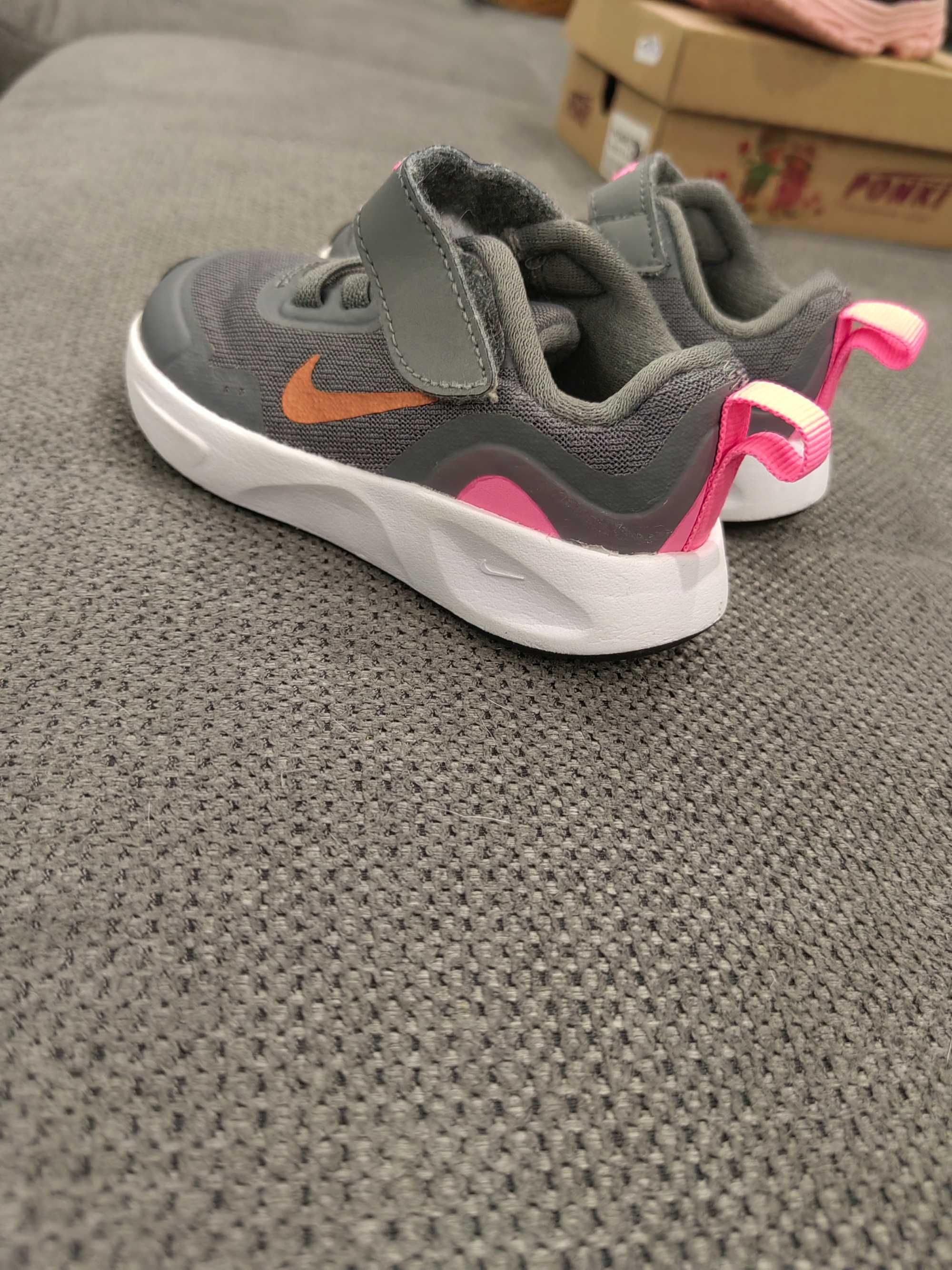 Бебешки Nike Маратонки 21