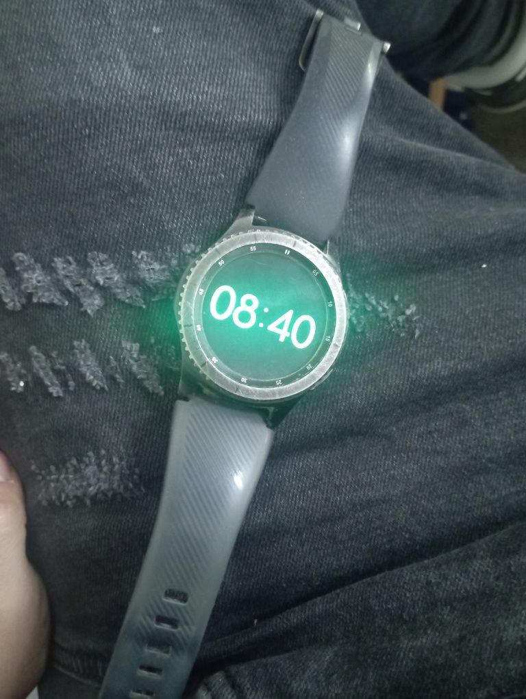 Vând ceas Samsung gear S 3 frontier