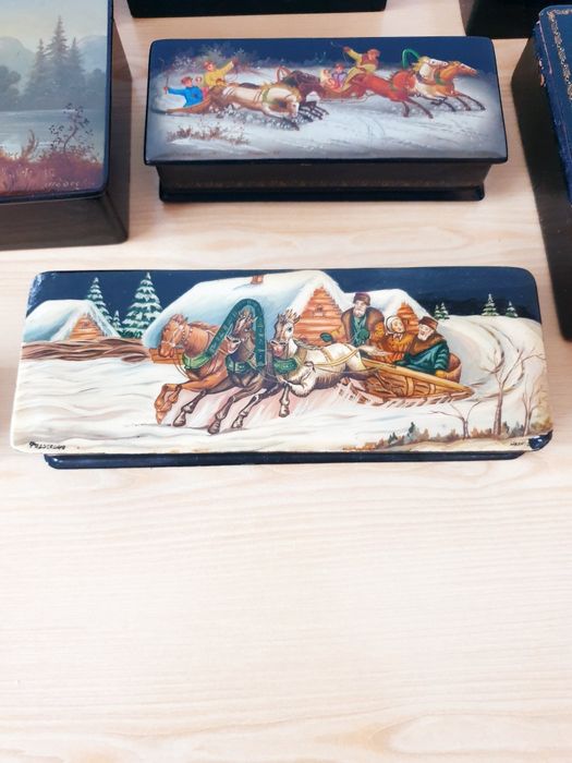 Стари кутии за бижута Федоскино