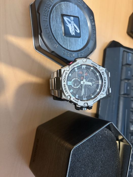 Casio G Shock GST-B100