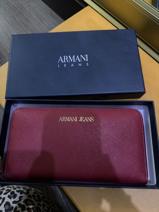 Кошелек от armani jeans. Оригинал