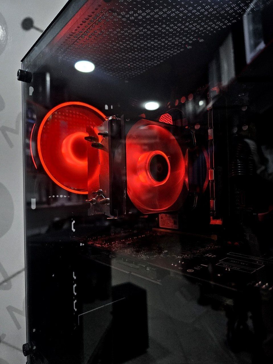 Игровой компьютер 4ядра озу 8г/GTX 750/SSD 120/HDD250