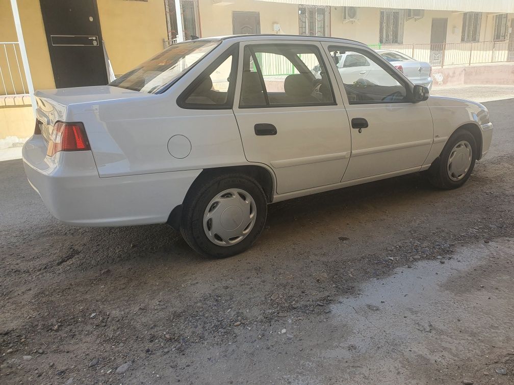 Nexia 1.6 sotiladi. 2016 yil
