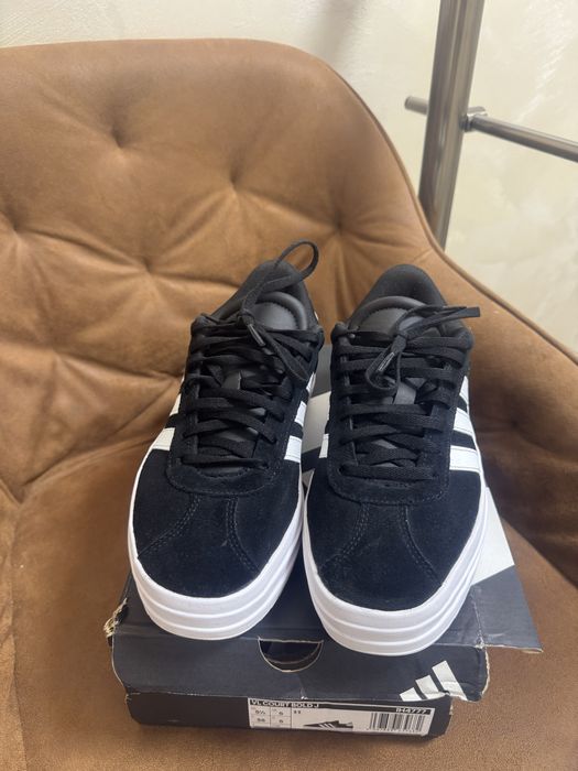 Adidas VL court bold J