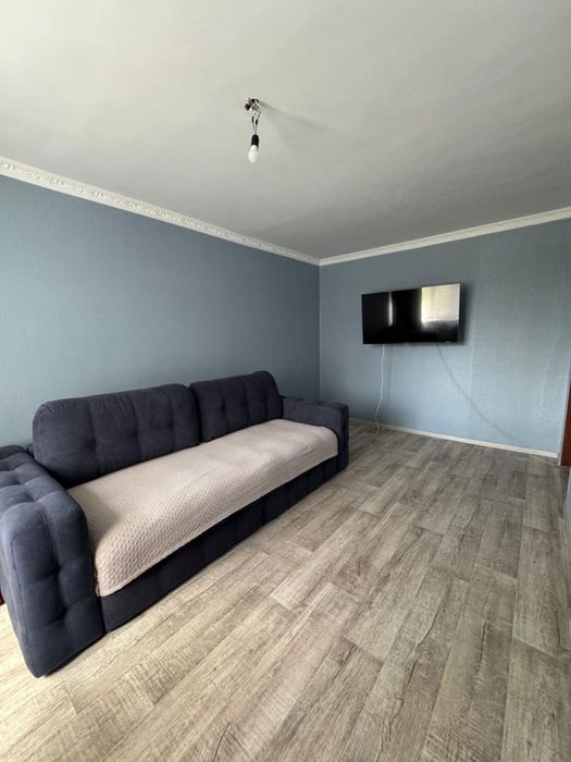 Продам 2 комн квартиру по адресу королева 92