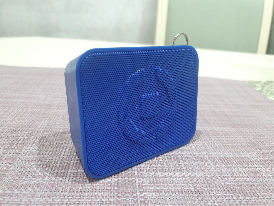 Boxă Bluetooth UPMIDI albastra