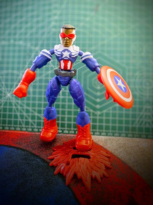 Екшън фигурки - Супер герои на Marvel - Hasbro BEND and FLEX