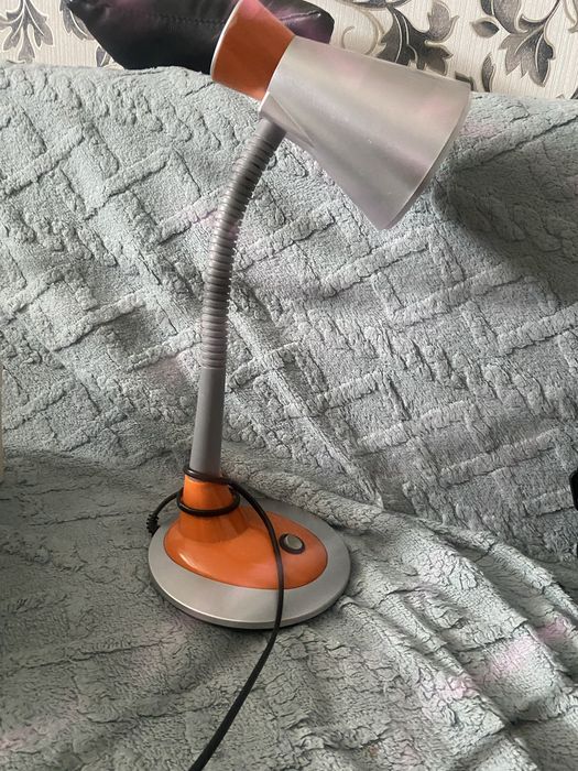 Продам светильник в отличном состоянии