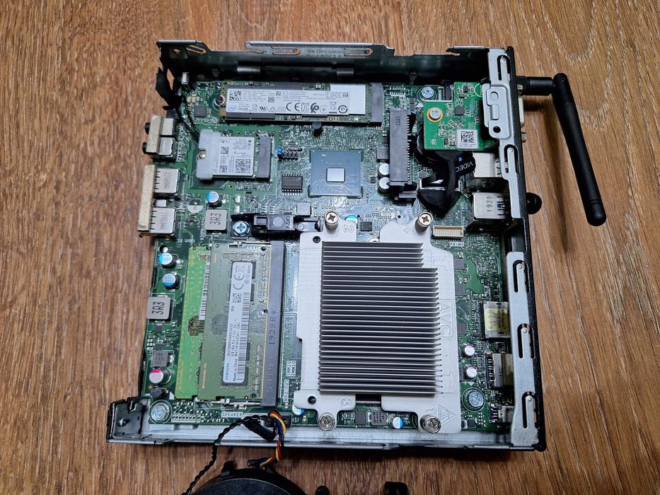 Mini PC Dell OptiPlex 3070 Mini i3-8100T 16GbRAM/256GbSSD - WiFi