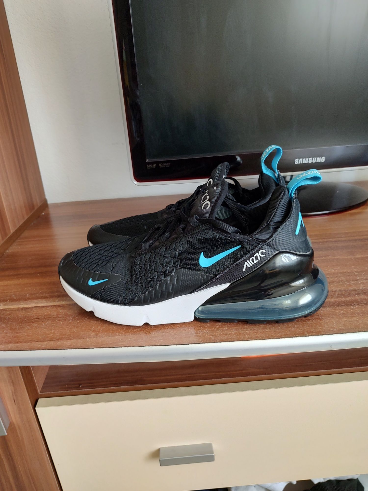 Nike Air max 270 ,mărimea 41