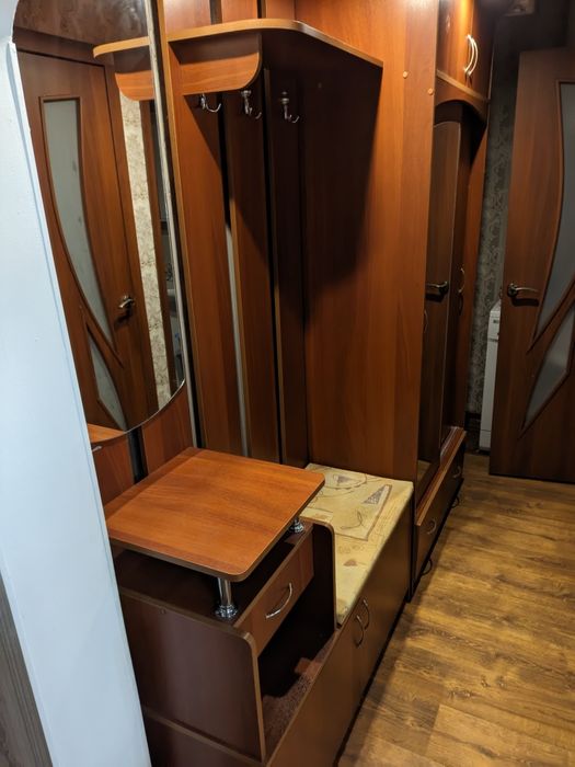 Продам прихожий гарнитур