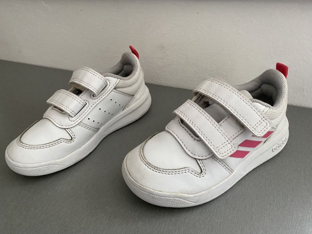 Pantofi Incaltaminte Adidas fete marime 25
