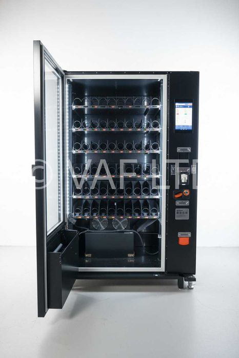 Интелигентен вендинг автомат за снаксове и напитки