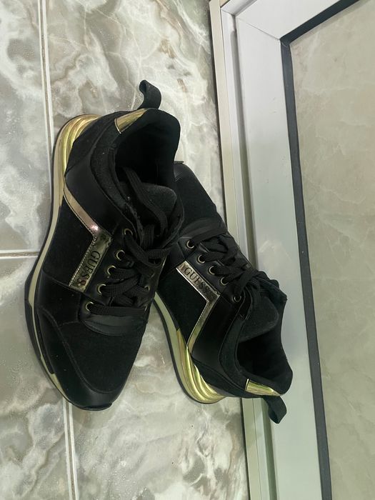 Дамски обувки GUESS