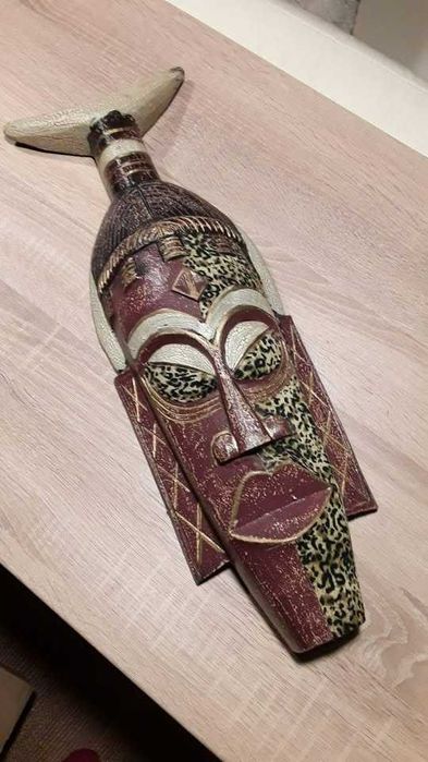 masti  tribale,africane, din lemn , sculptate si pictate manual
