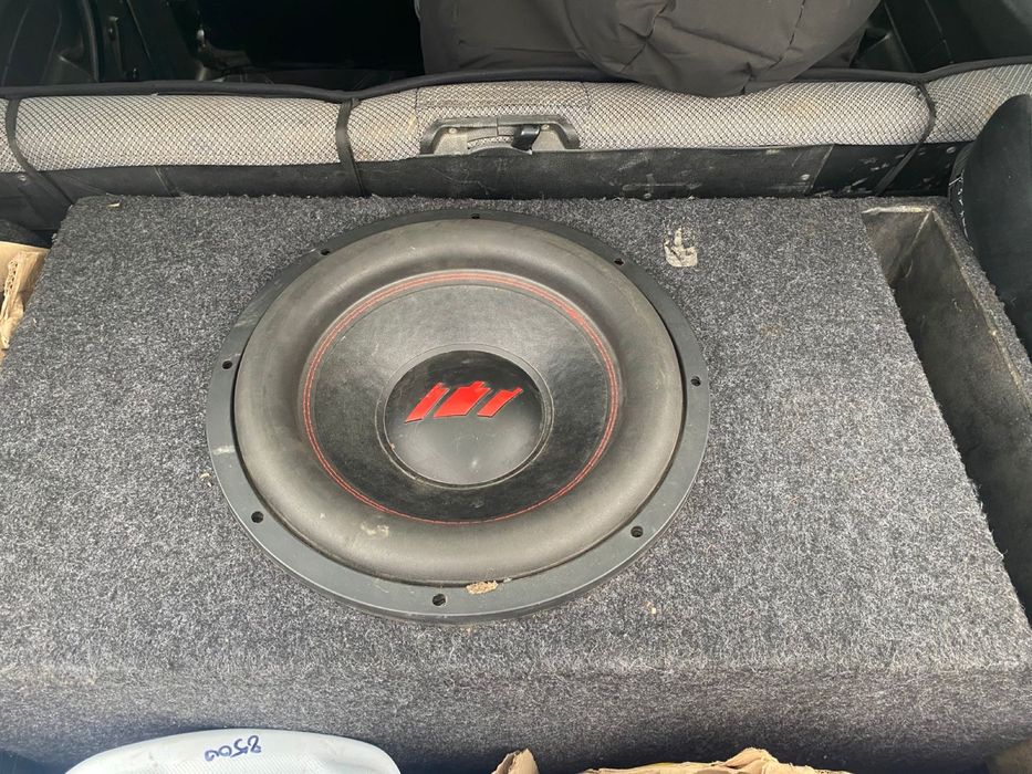 Продам сабвуфер