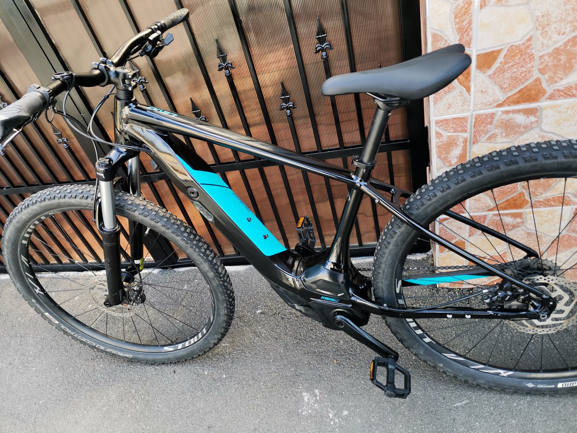 Bicicleta electrică Specialized 29 Completa