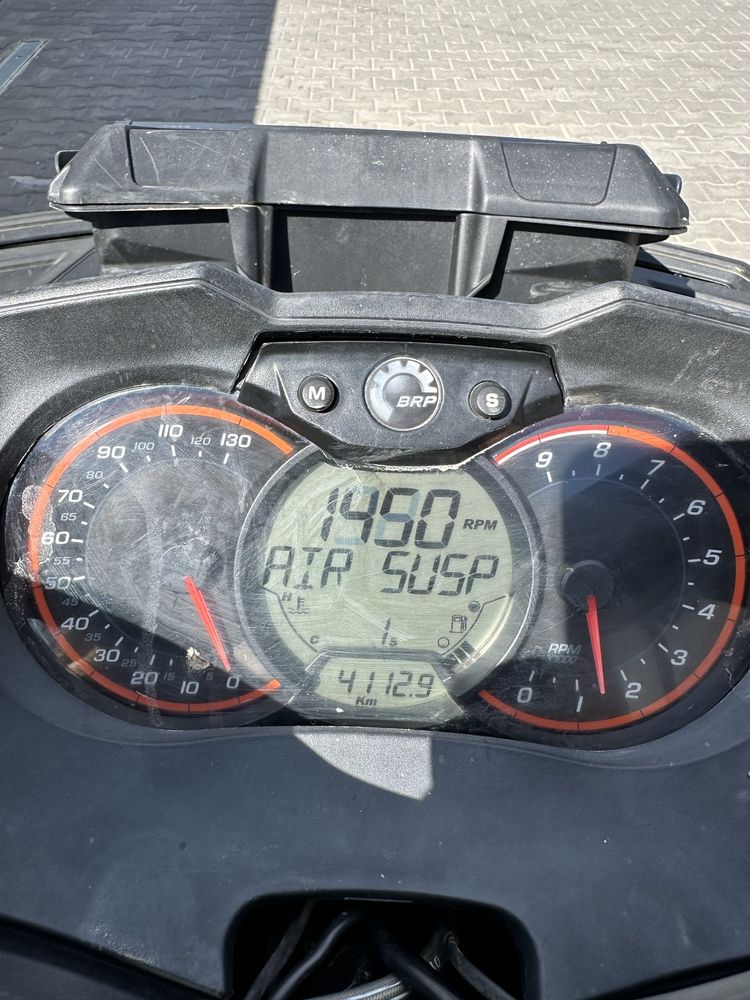 Can-Am Outlander MAX 1000R