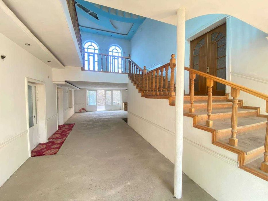 продам дом Алмазарский район, махалла Майкурган 8 соток, фасад 22 м.