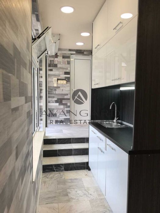 Продава се Офис в Пловдив, Център - 38 кв.м за 1510 €/кв.м - Снимка #13