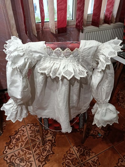 Cămașă tradițională fetite