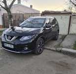 Nissan X-Trail Tekna 1,6 D 4*4 , 121000 km , 360* , negru cu piele bej