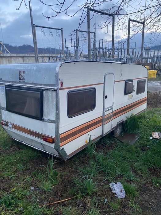 Rulota de vanzare , are toate actele valabile.