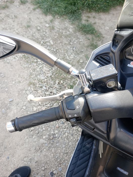 Vând Suzuki Burgman 400