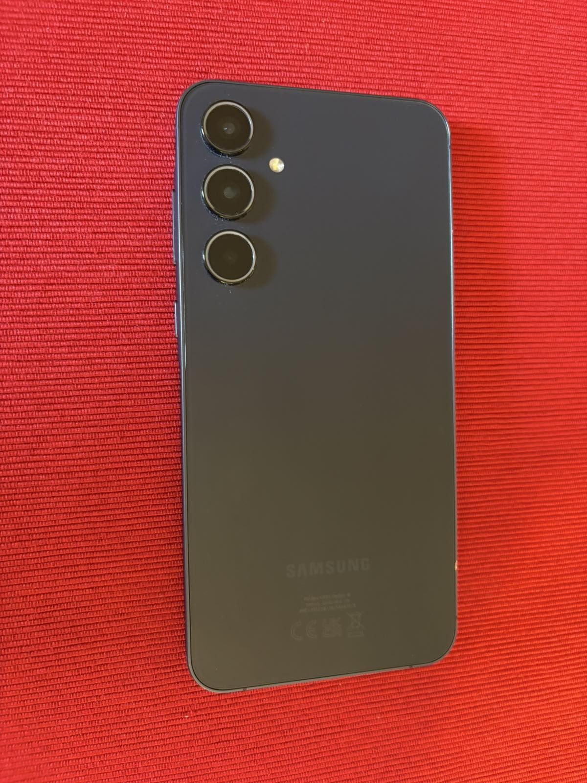 Продава Samsung A55