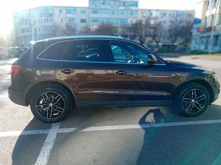 AUDI Q 5 2012  ,12.000 EURO