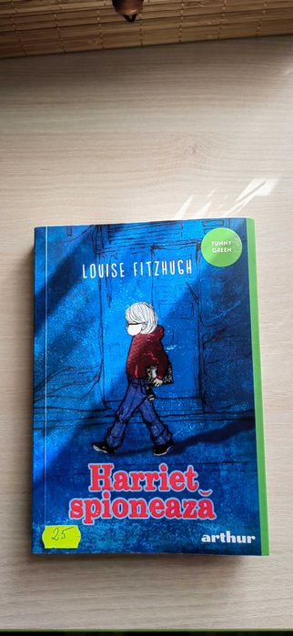 Carte...Harriet spioneaza