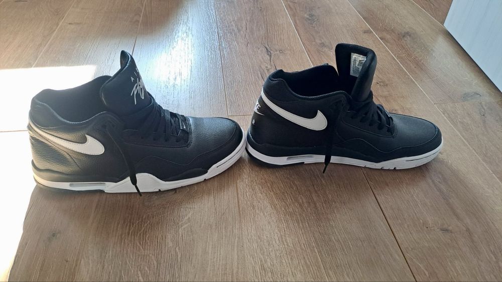 Мъжки маратонки NIKE Flight Legacy