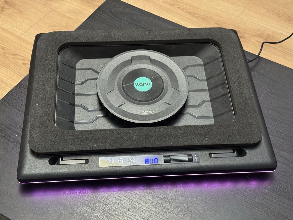 Llano v12 rgb Cooler laptop