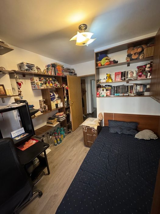 VÂNZARE apartament 4 camere, 92mp, Decomandat, Petre Ispirescu 31