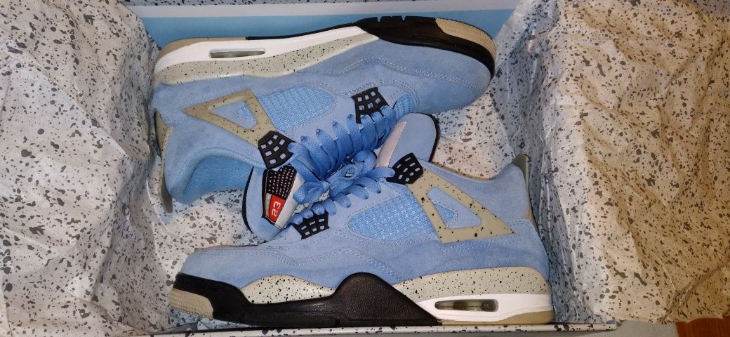 Jordan 4 university blue originali