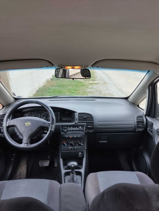Opel Zafira 1.8i Automatic
